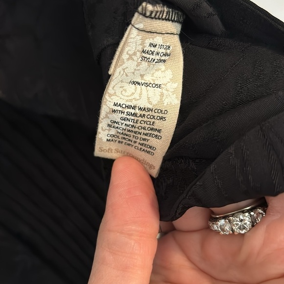 Soft Surroundings Floral Blouse - Picture 6 of 6